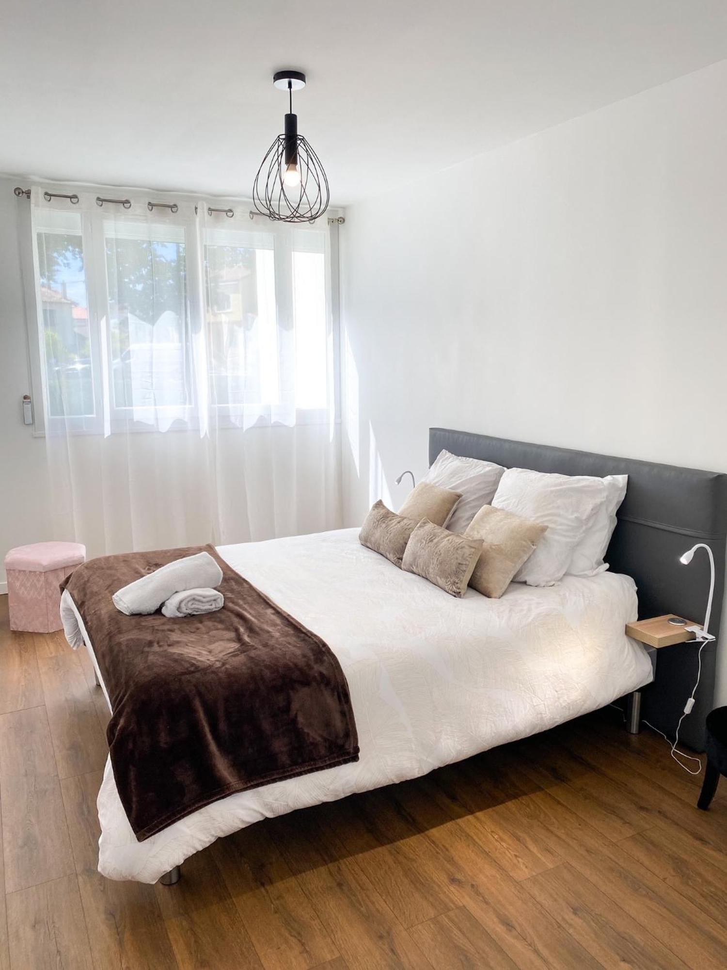 T3 Moderne Avec Balcon Terrasse Et Parking Gratuit Apartment นีออร์ ภายนอก รูปภาพ